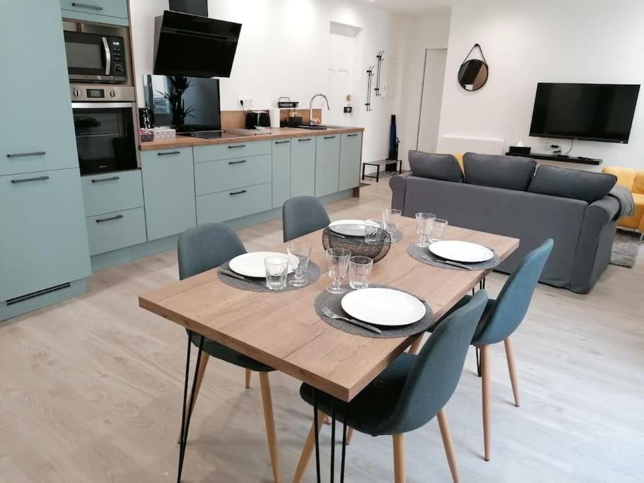 L'Harmonie 72M2 - 2 Chambres Parentales - Rue De La Halle - Hyper Centre Lourdes Ngoại thất bức ảnh